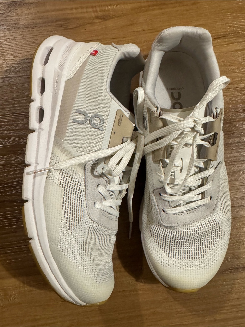 On Cloudrift women’s sneakers